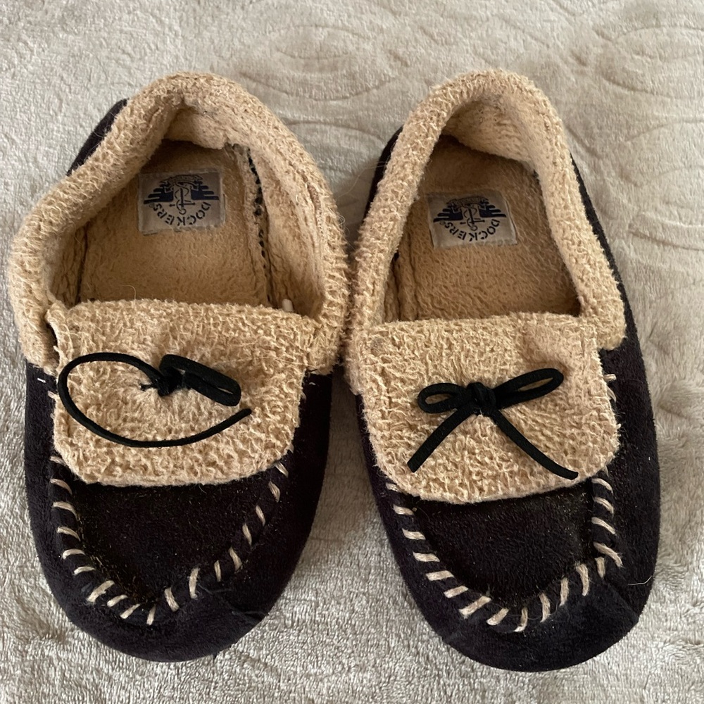 Dockers Cozy Black and Cream Kids Moccasin Slippers